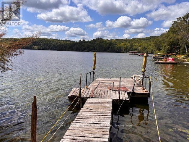 275 FARADALE DRIVE - 20