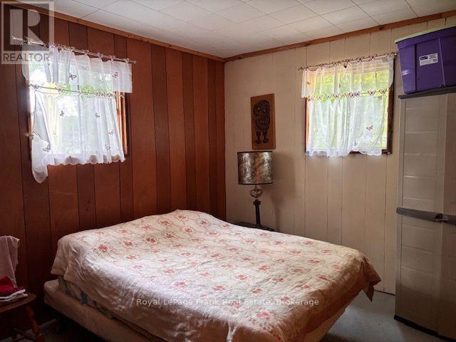 275 FARADALE DRIVE - 4