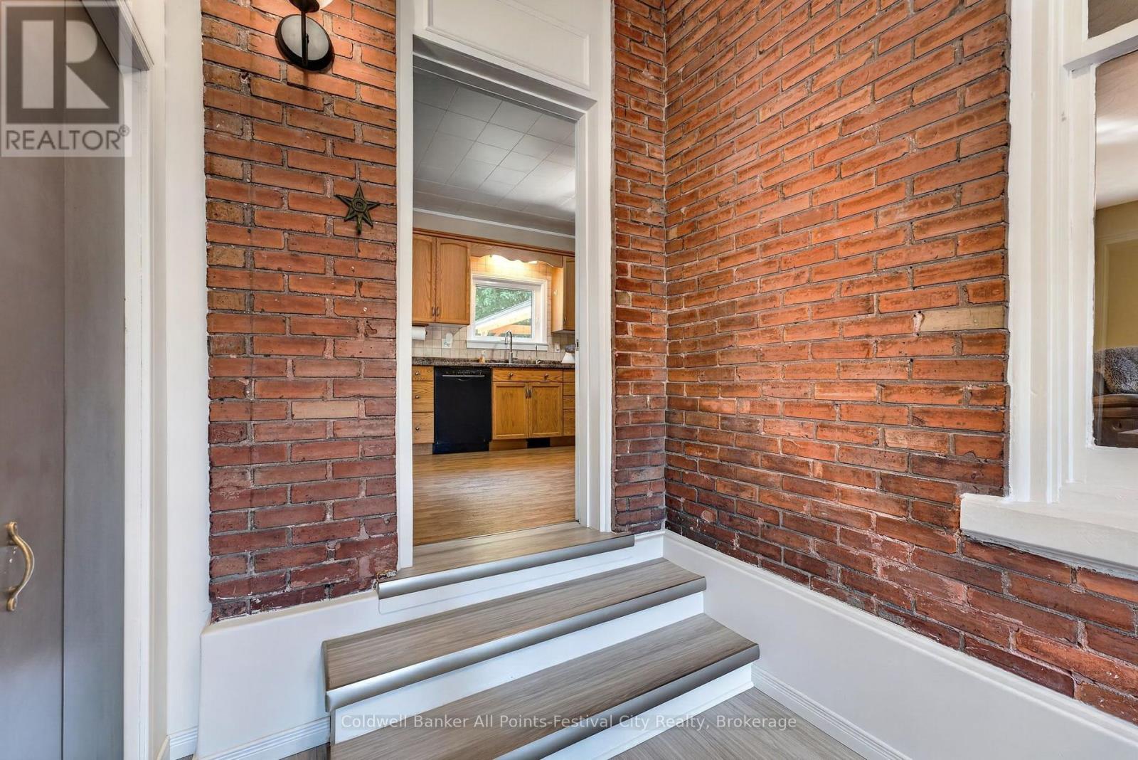 153 PARK STREET - 32