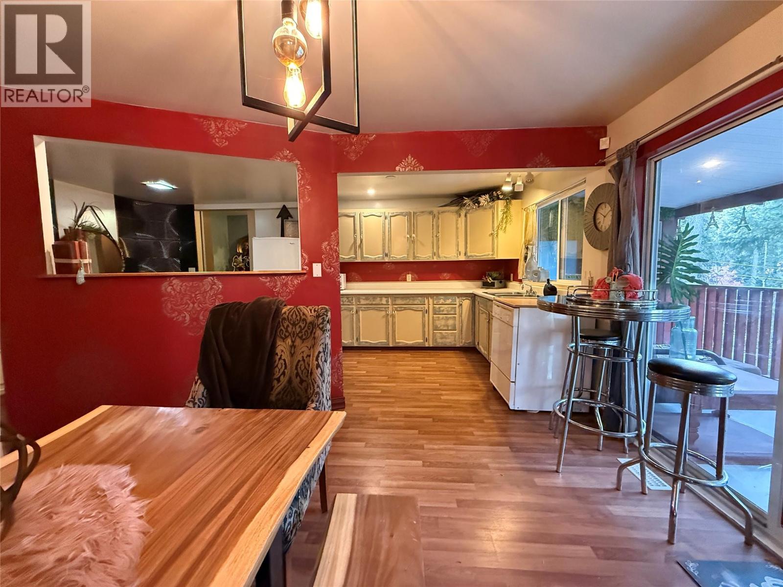 39 WILKENSON Road - 11