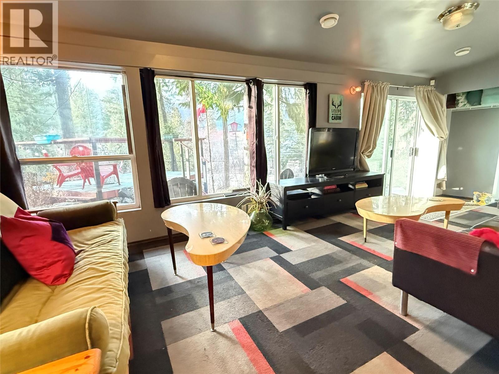 39 WILKENSON Road - 29