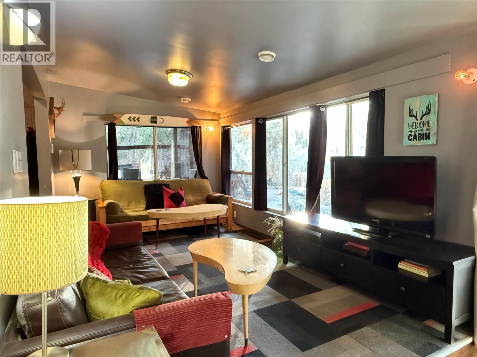 39 WILKENSON Road - 32