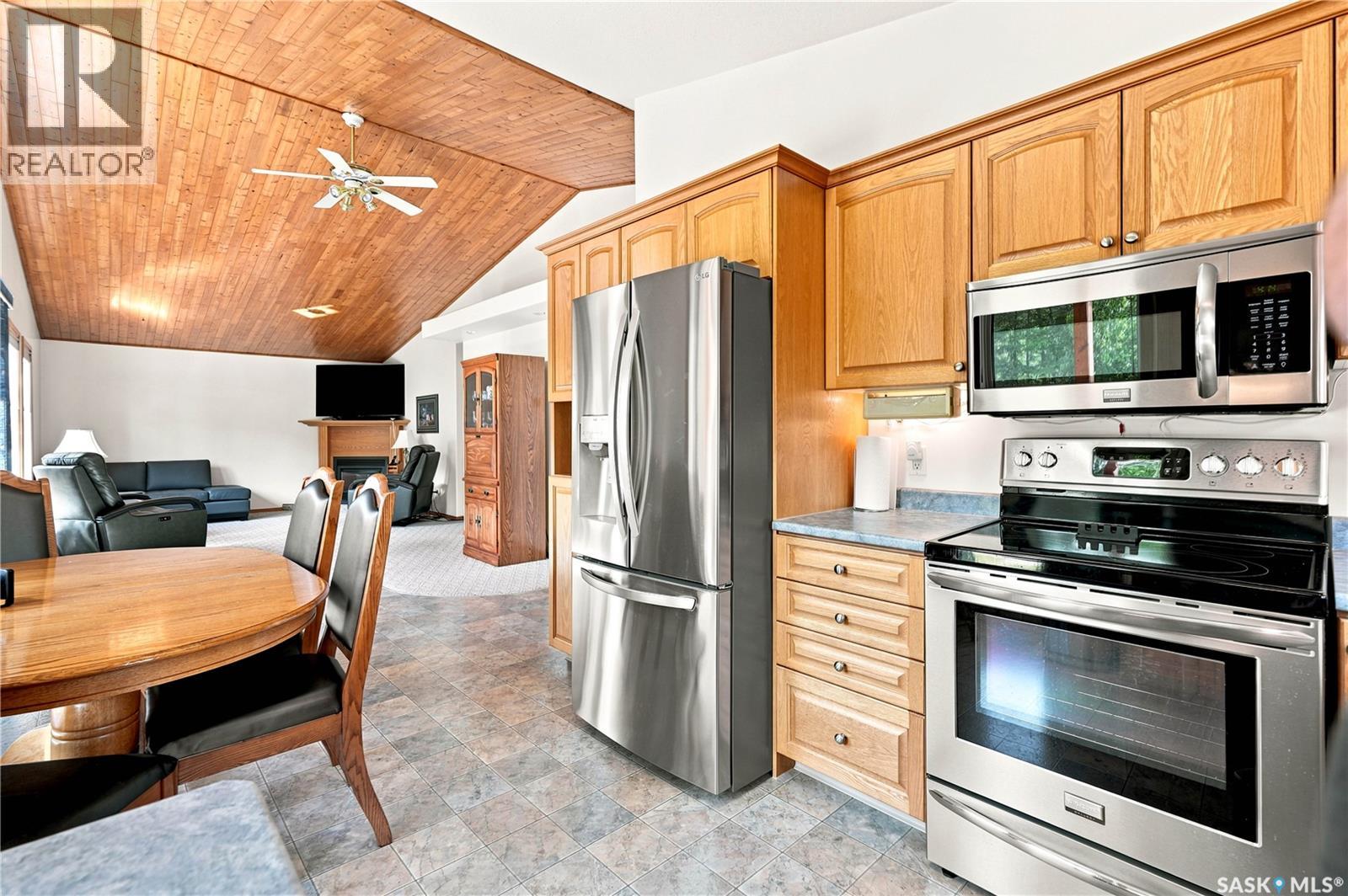 2 Steen PLACE - 24