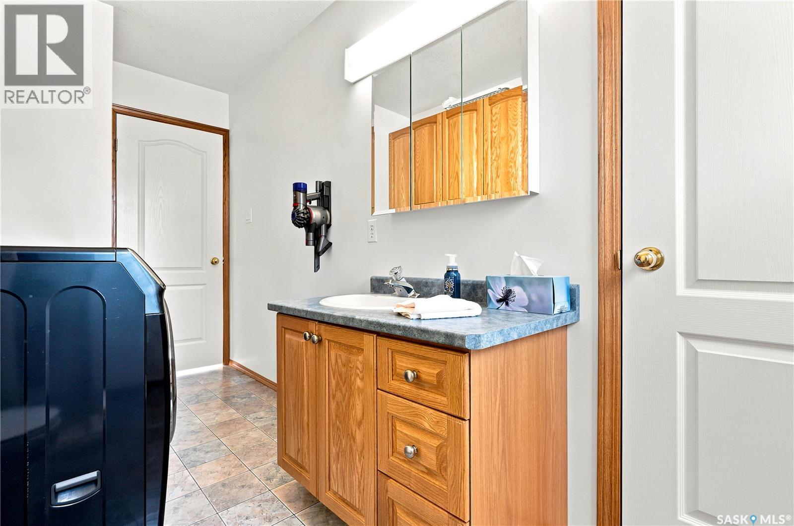 2 Steen PLACE - 37