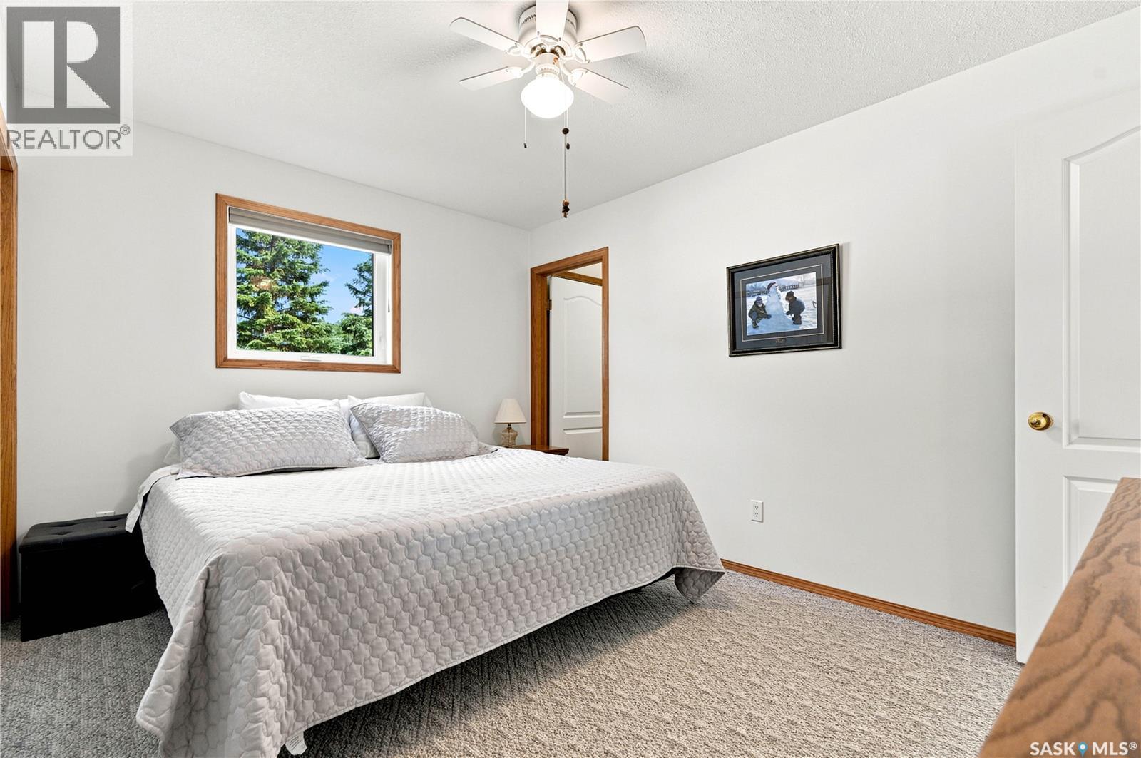 2 Steen PLACE - 34