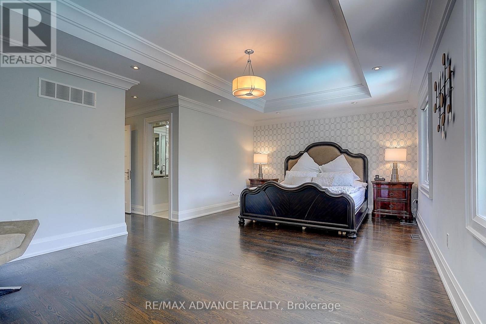 218 CAMERON AVENUE - 20