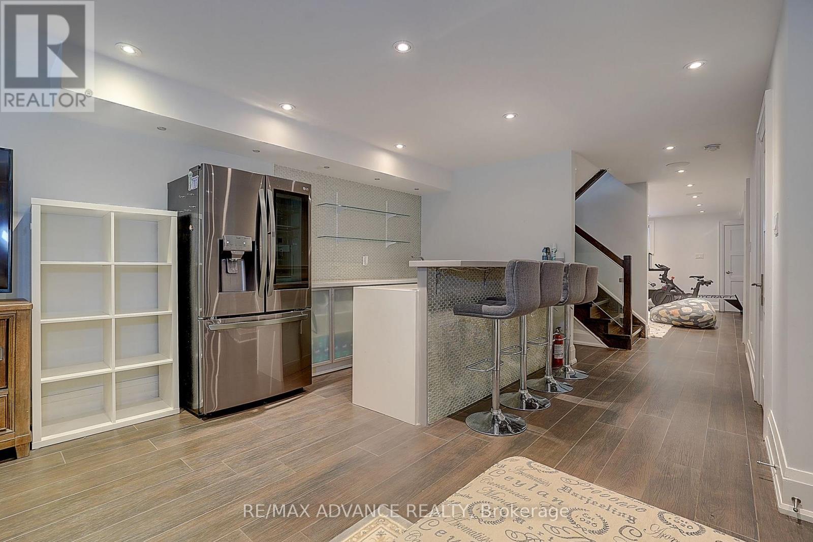 218 CAMERON AVENUE - 34
