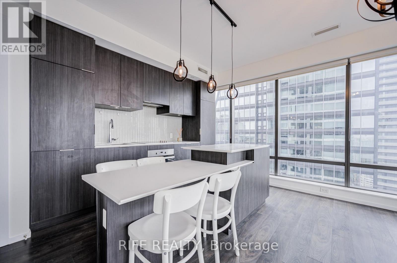 #3905 5 ST. JOSEPH STREET - 10