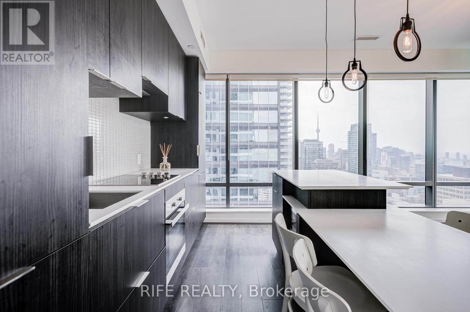 #3905 5 ST. JOSEPH STREET - 9