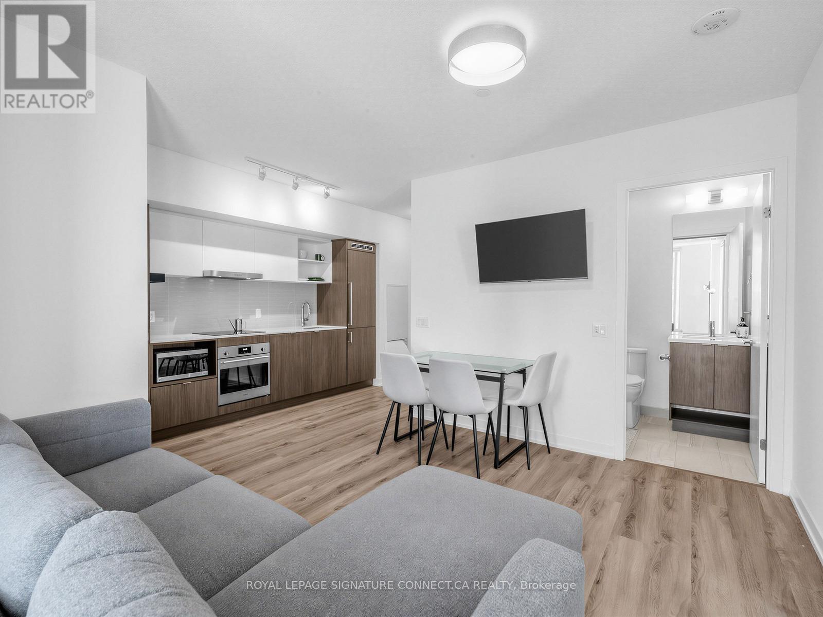 #805 138 DOWNES STREET - 12