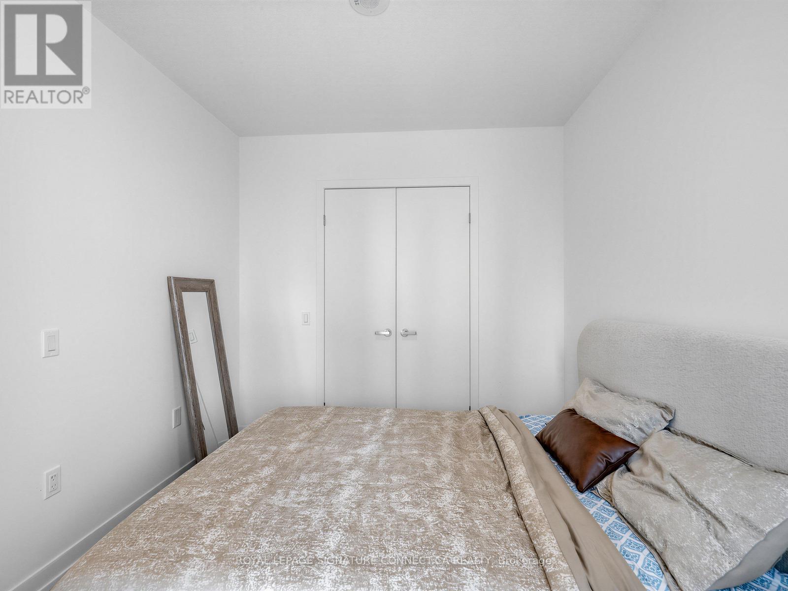 #805 138 DOWNES STREET - 18