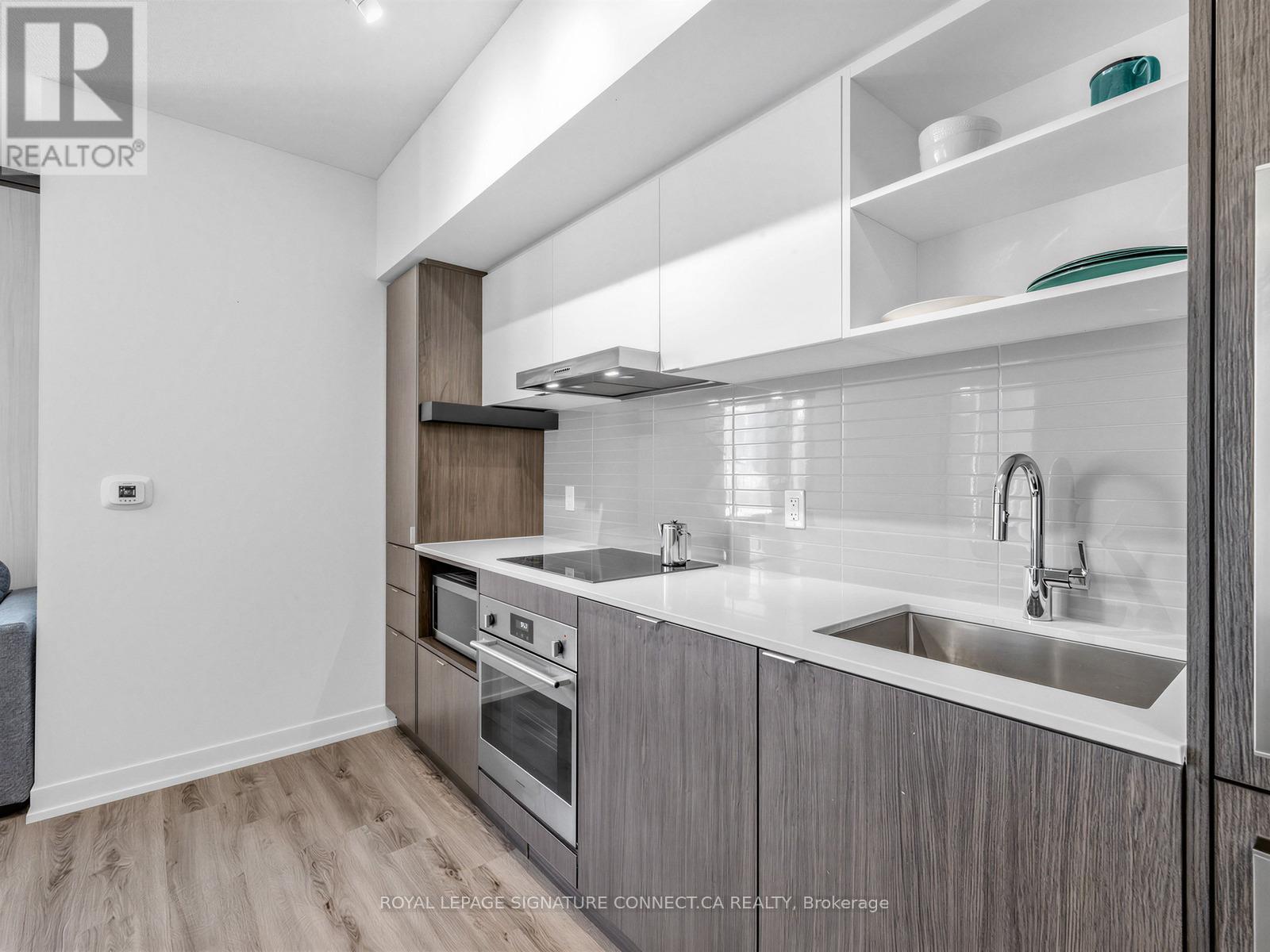 #805 138 DOWNES STREET - 6