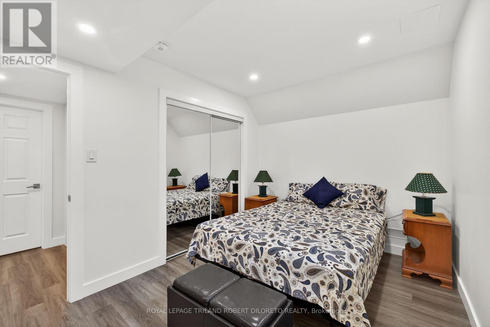 #122 9861 GLENDON DRIVE - 25