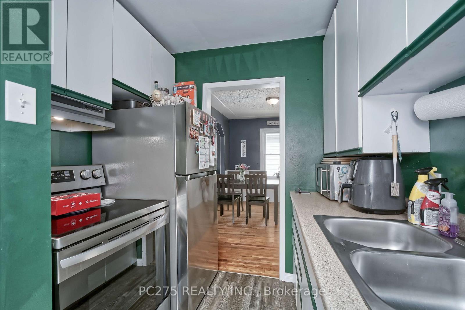 1127 TRAFALGAR STREET - 12