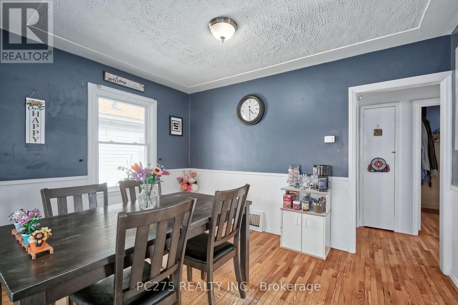 1127 TRAFALGAR STREET - 9
