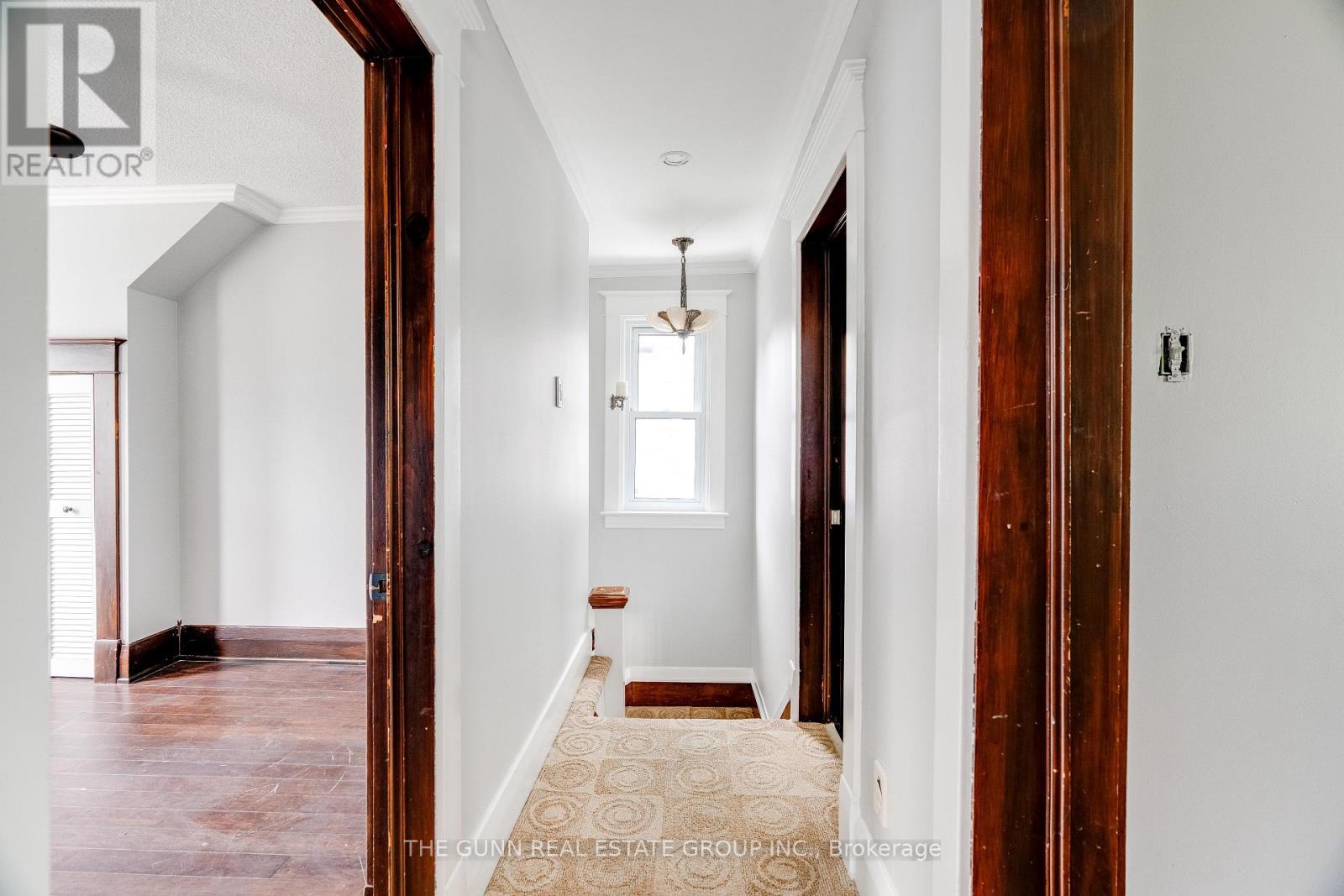 904 DAME STREET - 21