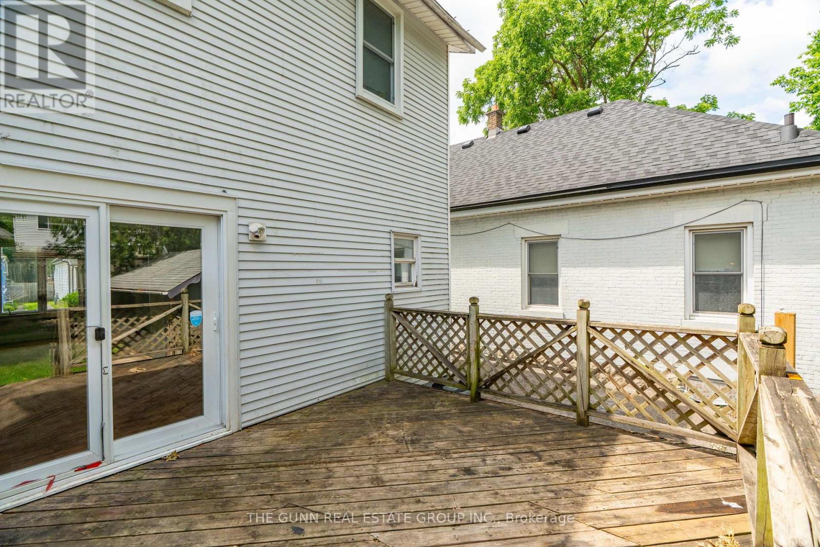 904 DAME STREET - 26