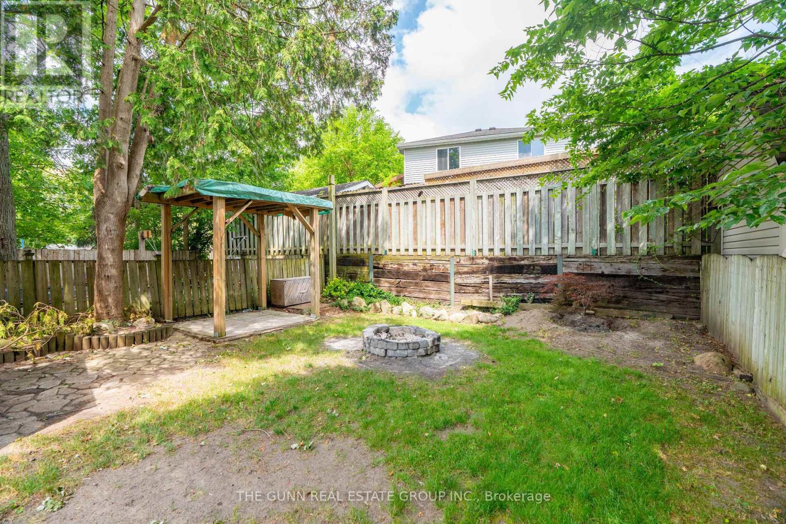 904 DAME STREET - 28
