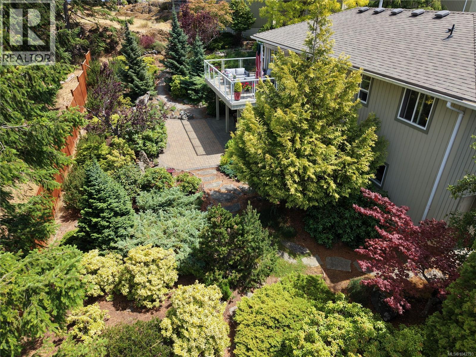 3255 Folkestone Dr - 4