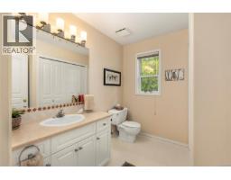 3255 Folkestone Dr, Nanaimo, BC V9T5V2 Photo 21
