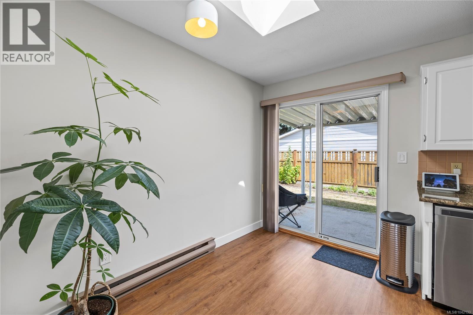 763 Camellia Pl - 7