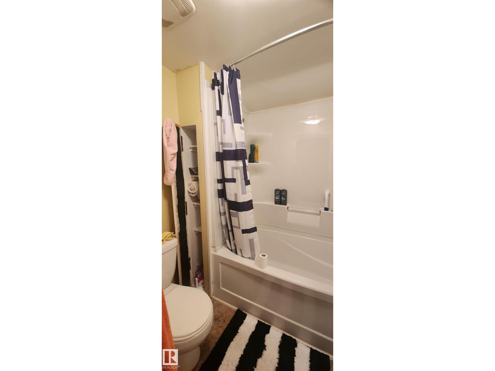 9740 - 109 ST - 12