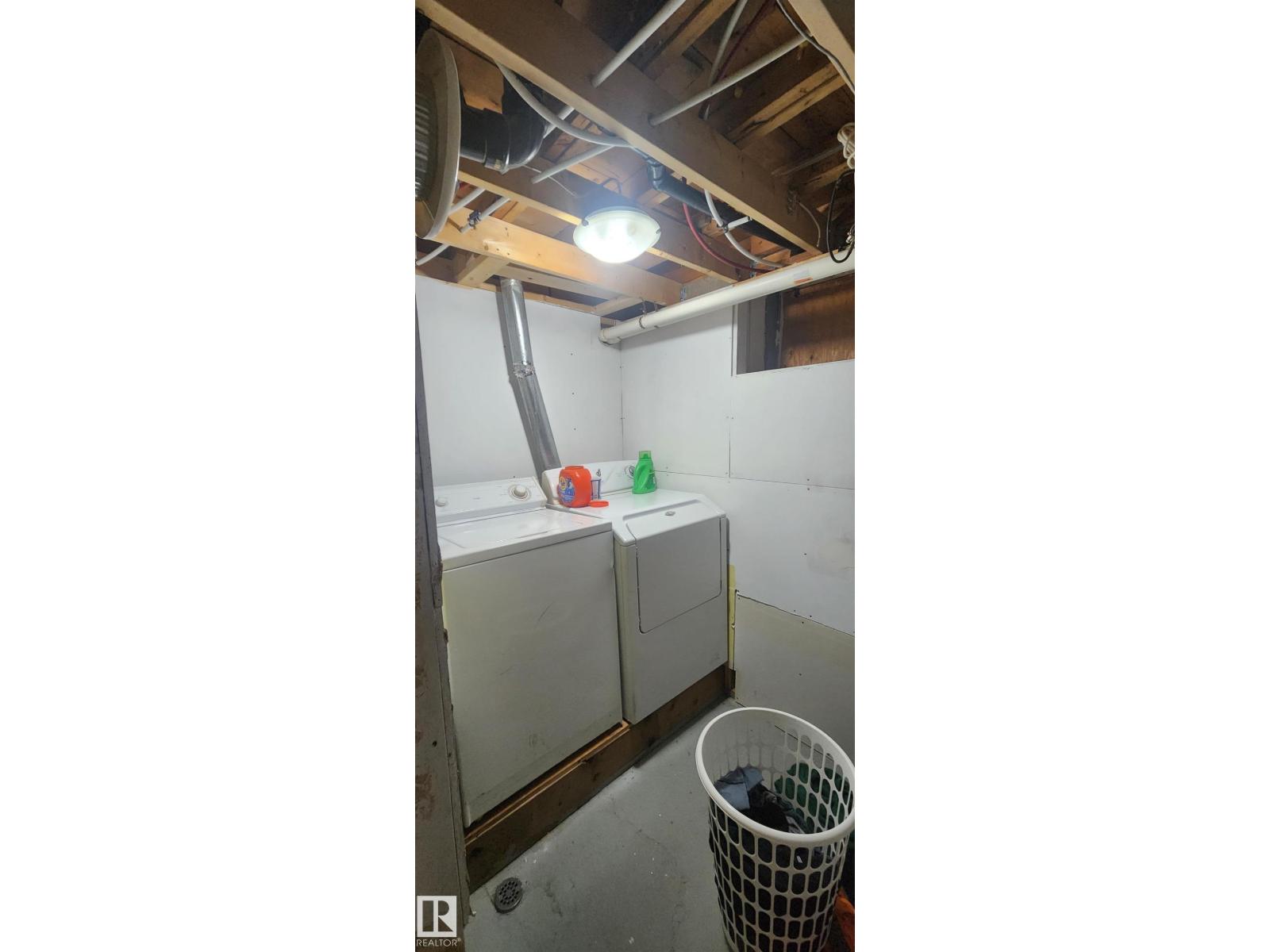 9740 - 109 ST - 22