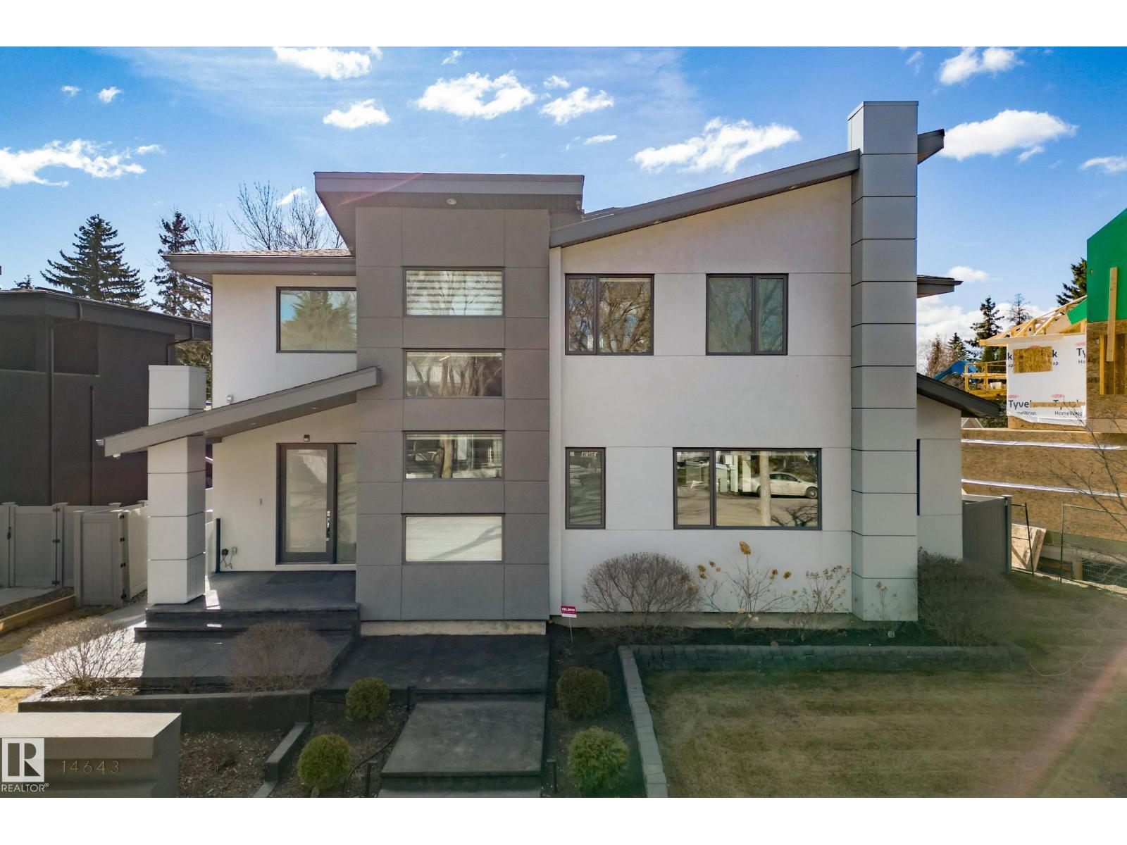 14643 92A Av NW photo 2 — MLS® E4497839