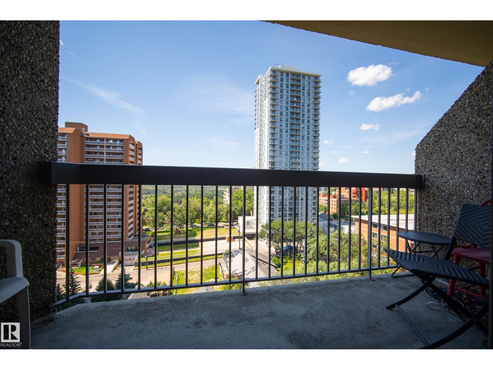 #1206 9715 110 ST NW - 25