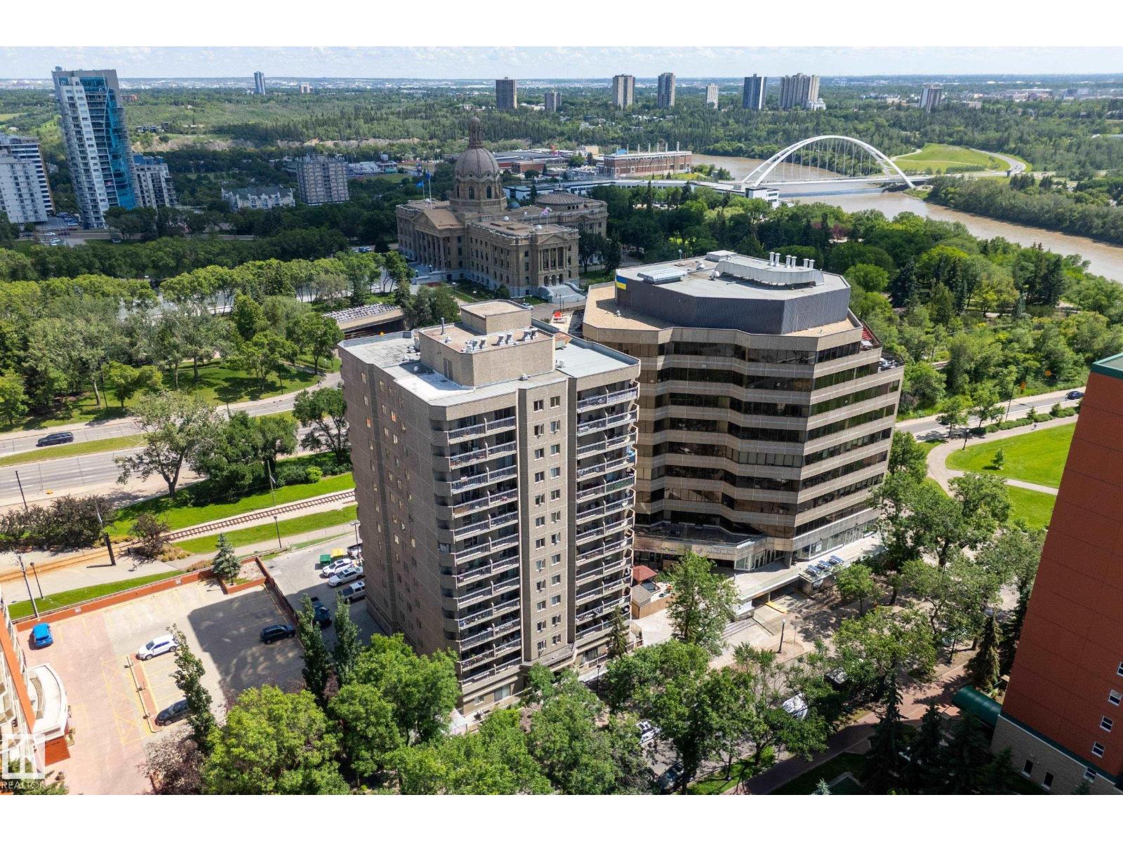 #1206 9715 110 ST NW - 33