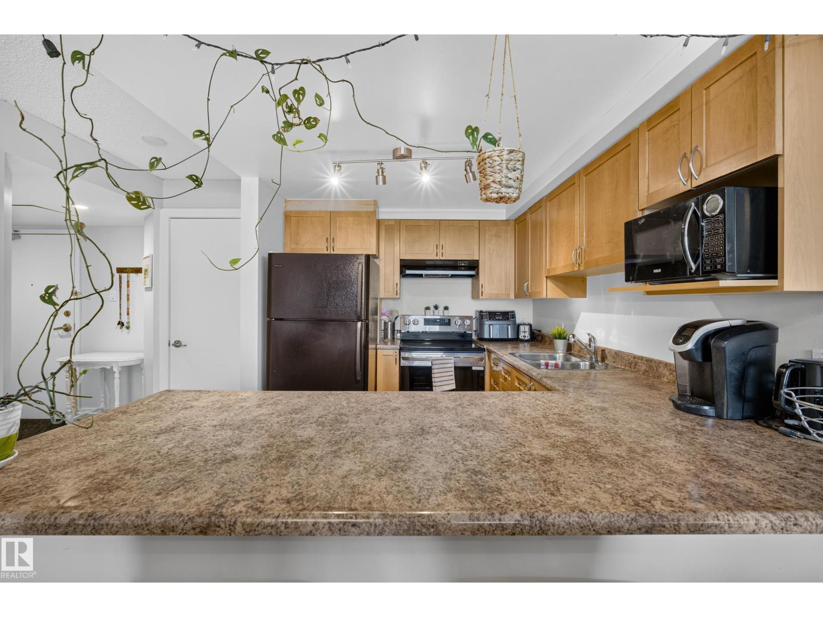 #1206 9715 110 ST NW - 6