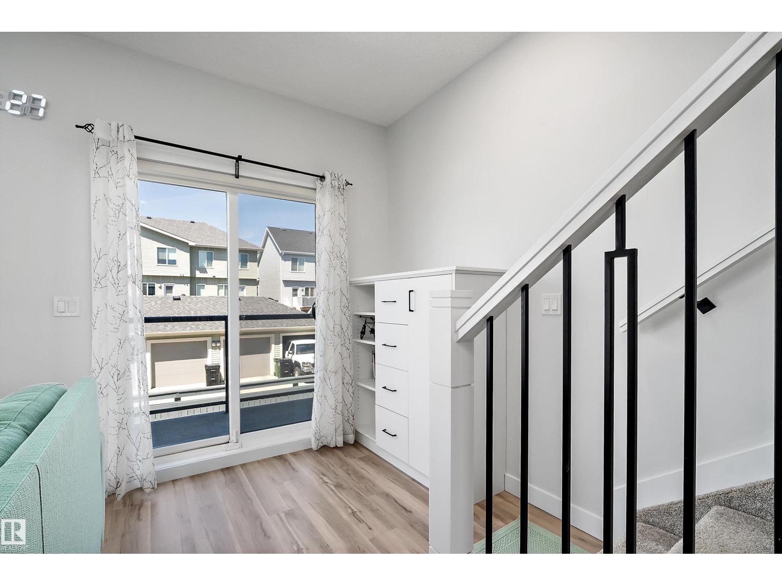 #26 11910 35 AV SW - 23