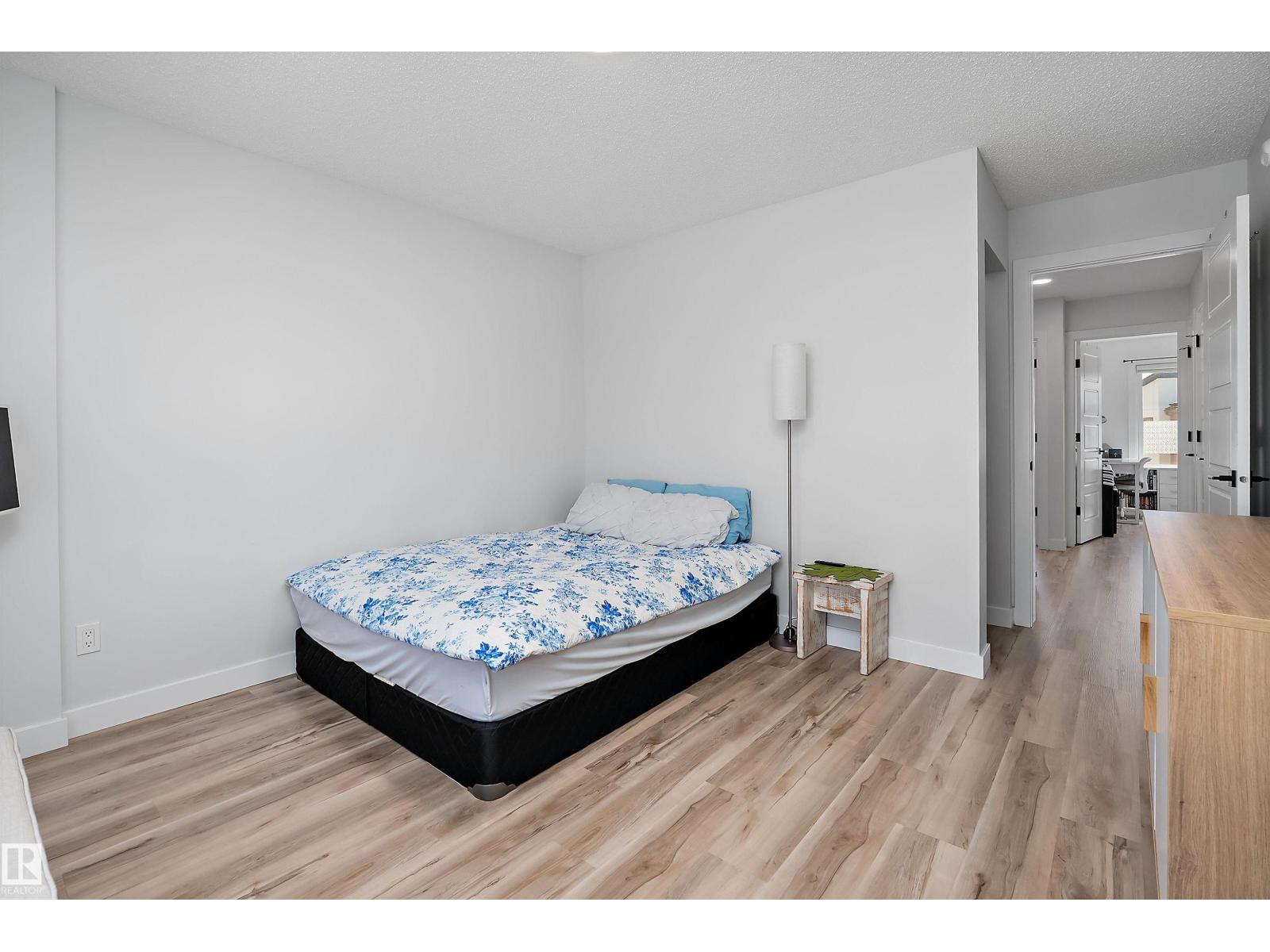 #26 11910 35 AV SW - 30