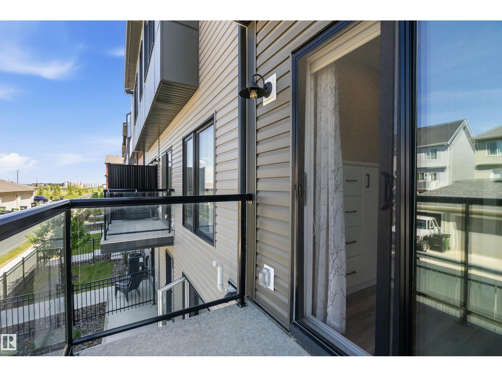 #26 11910 35 AV SW - 37