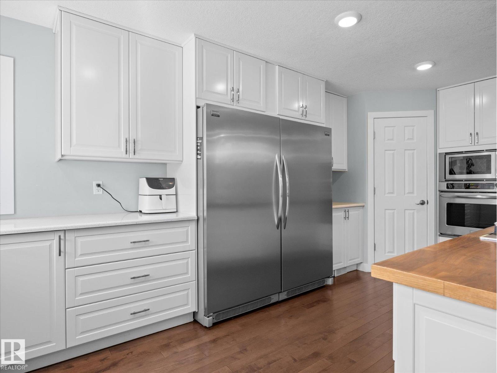 8 LEONARD DR - 13