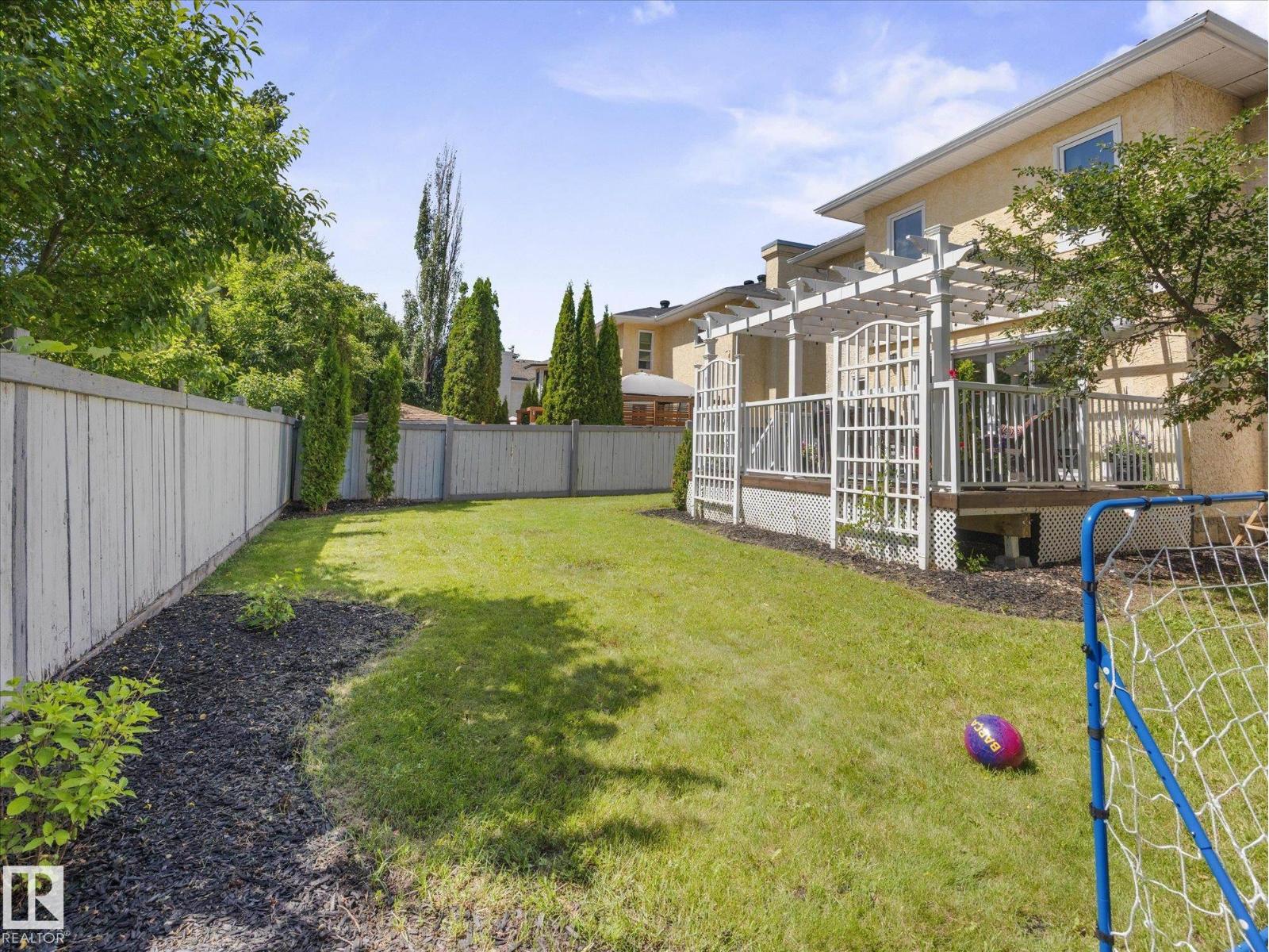 8 LEONARD DR - 39