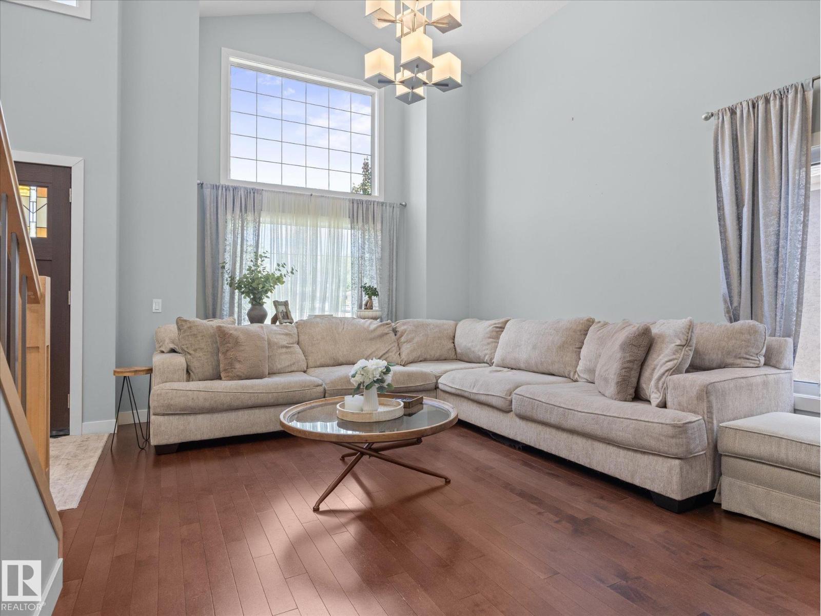 8 LEONARD DR - 5