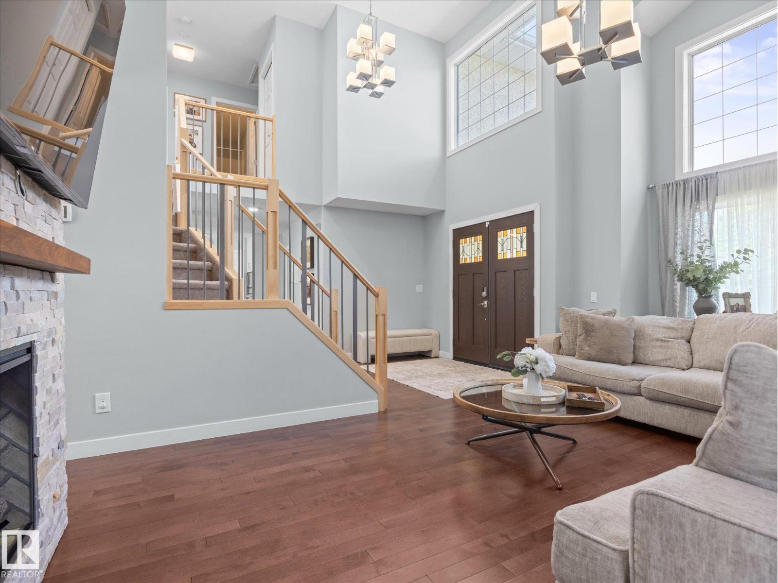 8 LEONARD DR - 7