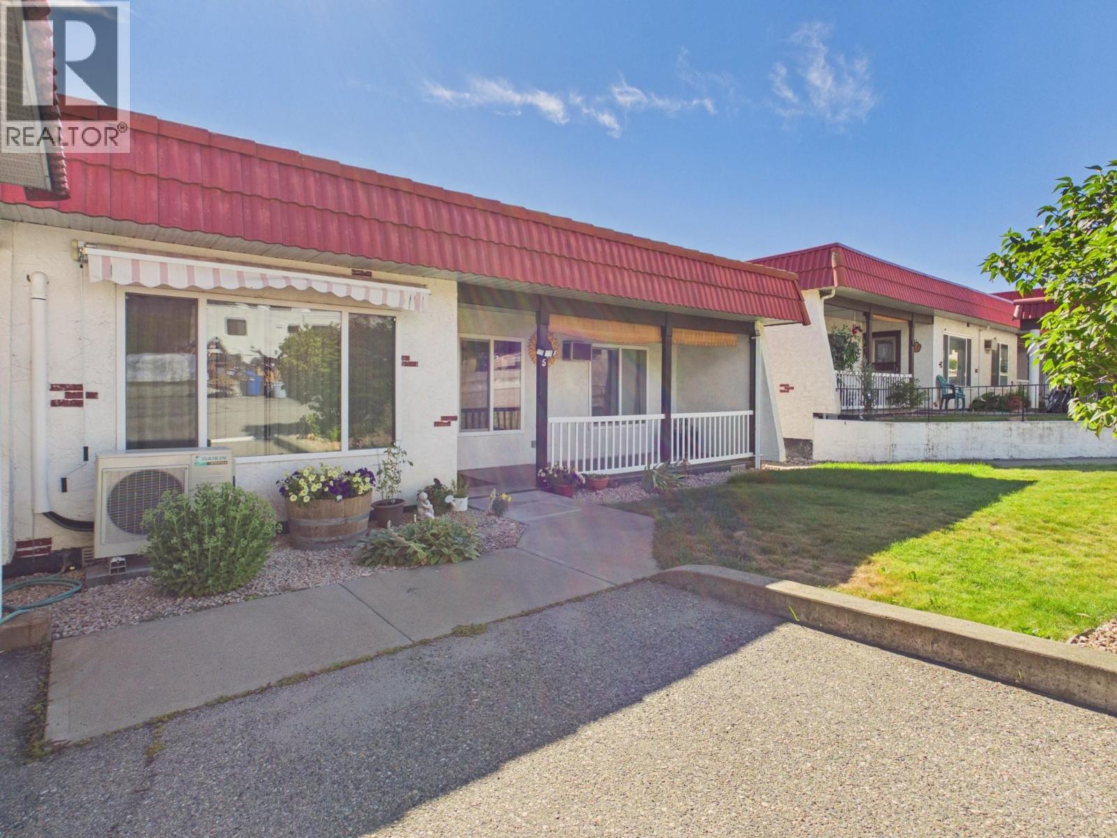 #5 8010 VEDETTE Drive - 2