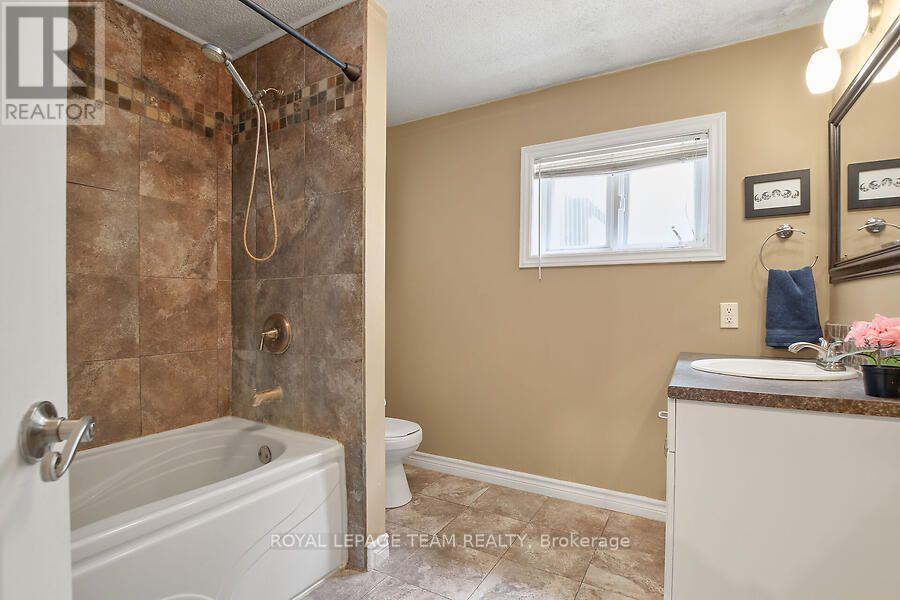 3636 FORESTVIEW LANE - 28