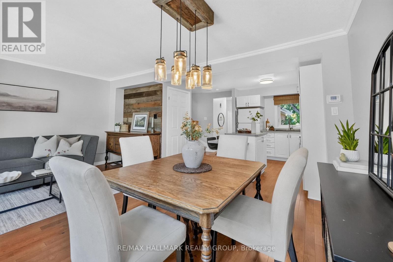 3 Bed, 2 Bath House for Sale in Ottawa – 433 LAWLER CRESCENT, Ottawa – MLS# X13543516 - Image 10
