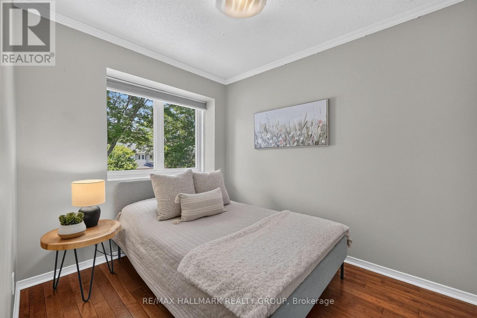 3 Bed, 2 Bath House for Sale in Ottawa – 433 LAWLER CRESCENT, Ottawa – MLS# X13543516 - Image 20