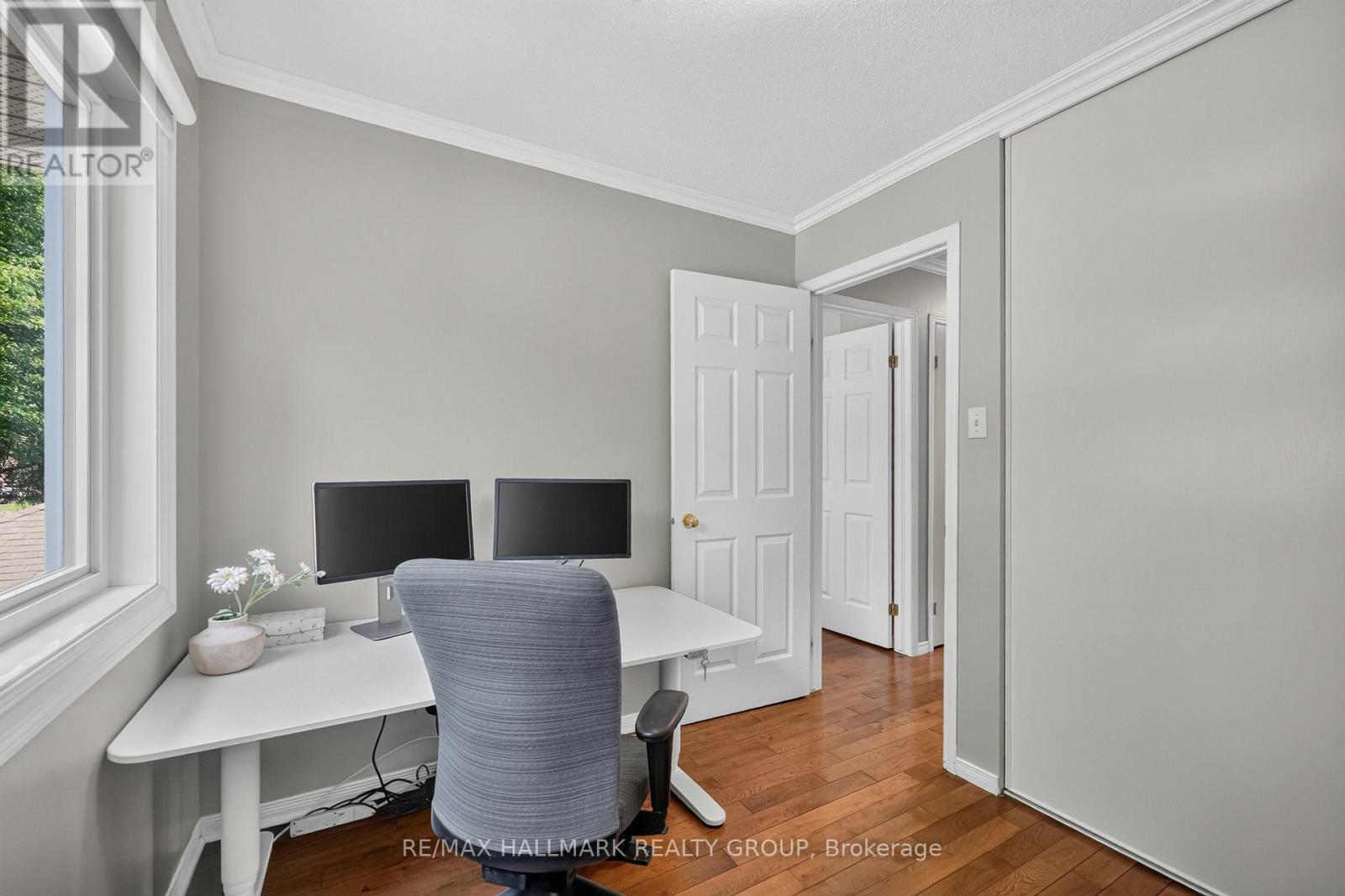 3 Bed, 2 Bath House for Sale in Ottawa – 433 LAWLER CRESCENT, Ottawa – MLS# X13543516 - Image 23