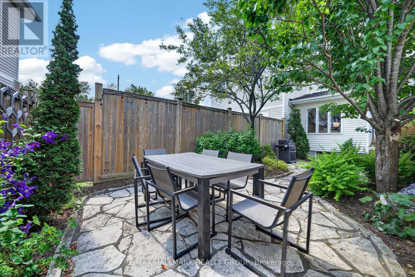 3 Bed, 2 Bath House for Sale in Ottawa – 433 LAWLER CRESCENT, Ottawa – MLS# X13543516 - Image 32