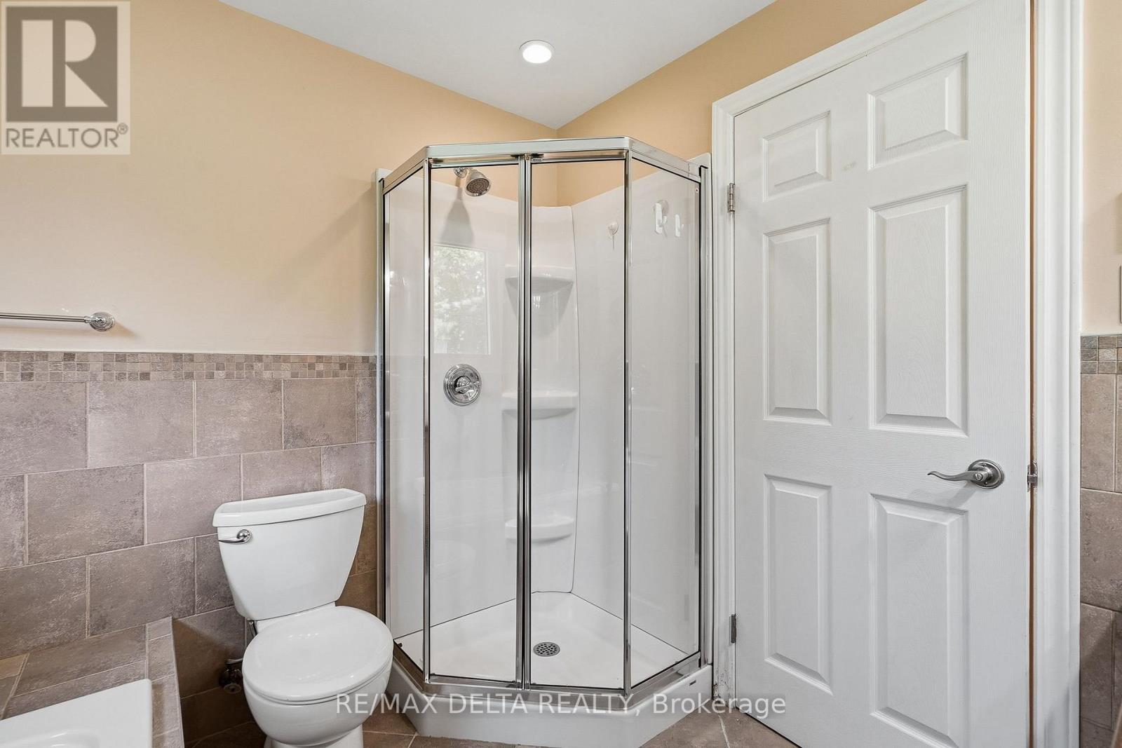 105 FOURNIER STREET - 17