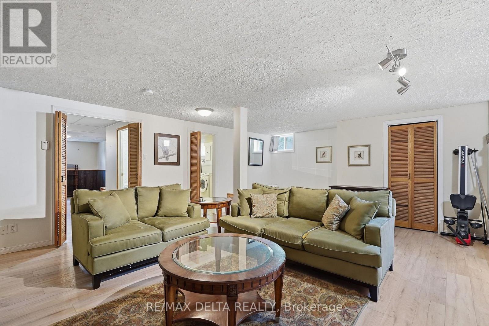 105 FOURNIER STREET - 21
