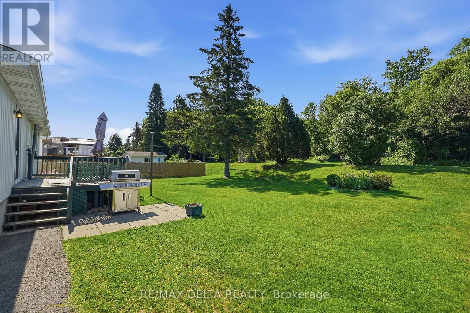 105 FOURNIER STREET - 28