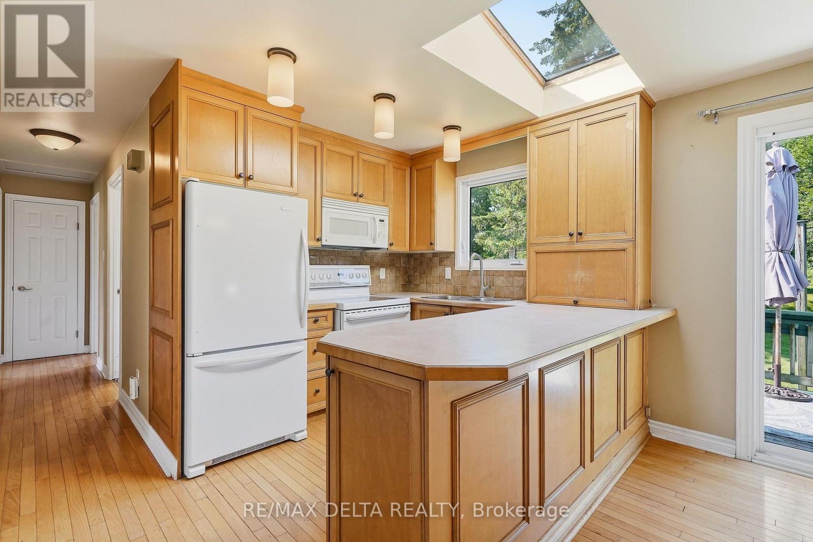105 FOURNIER STREET - 7