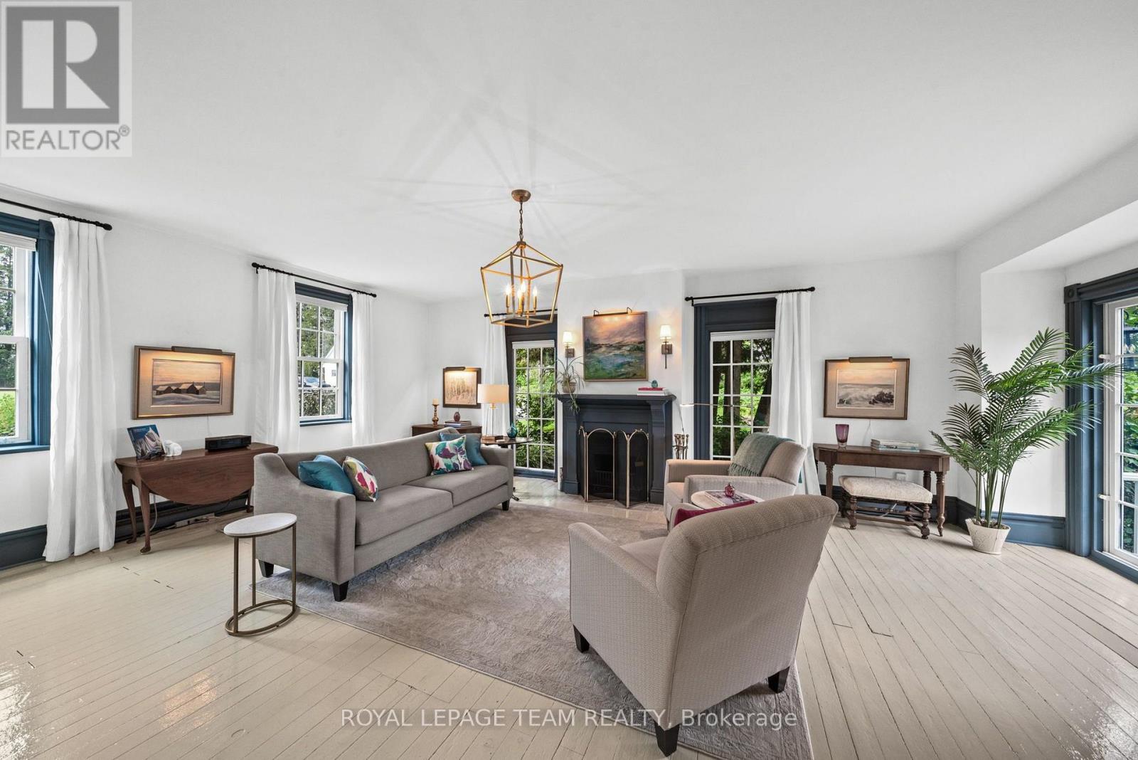4416 DONNELLY DRIVE, Ottawa. Luxury613. By Peter Sagos - Image 15