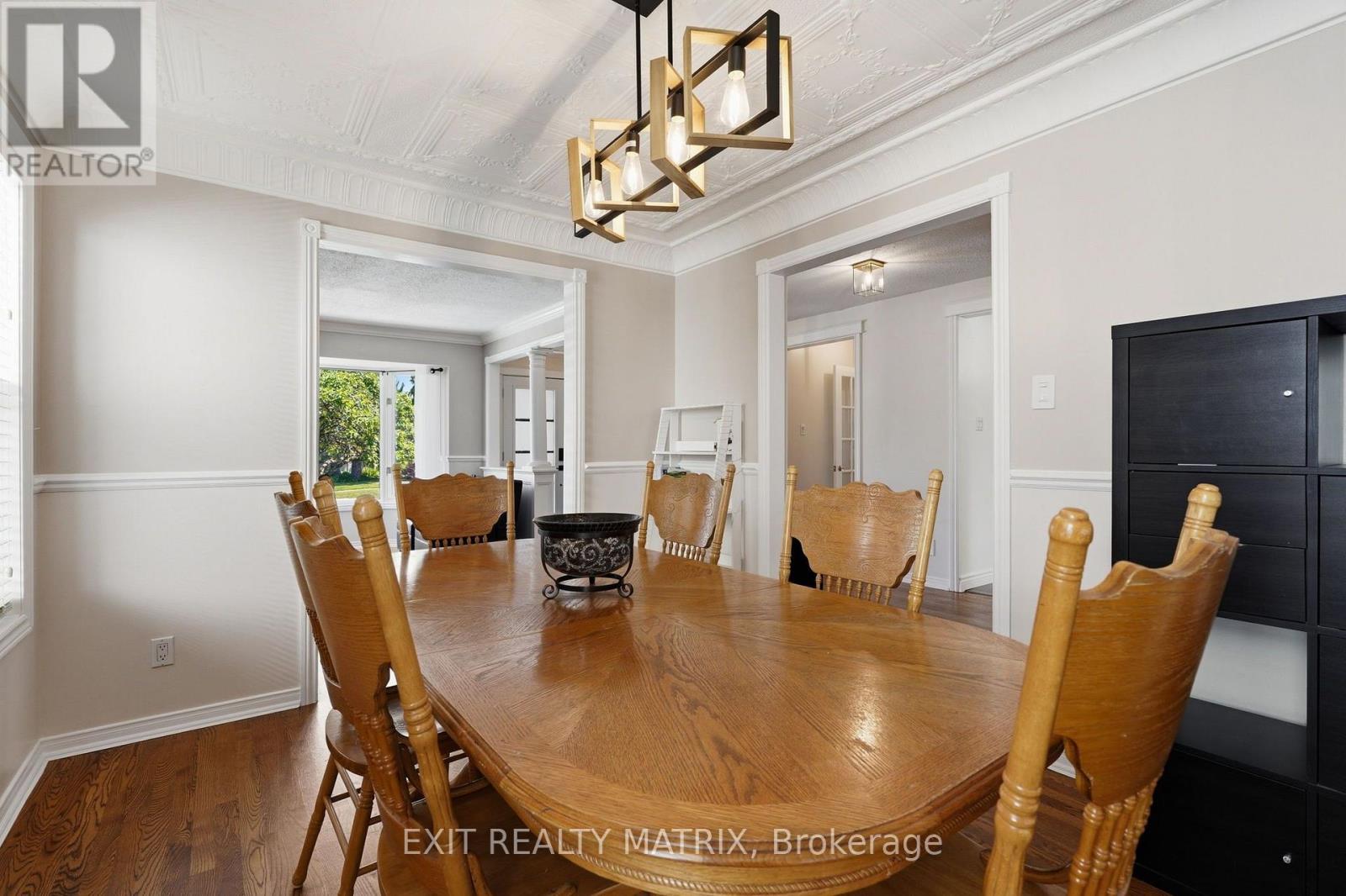 5 Bed, 4 Bath House for Sale in Ottawa – 6336 BEAUSEJOUR DRIVE, Ottawa – MLS# X13543692 - Image 9
